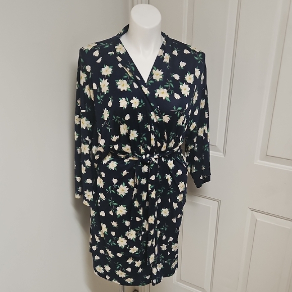 Draper James Plus Size Floral Robe - Picture 2 of 6
